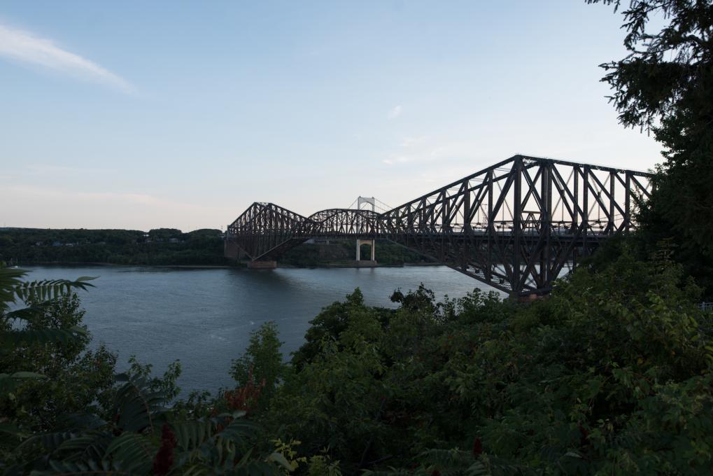 Pont de Québec - Vue du pont en été