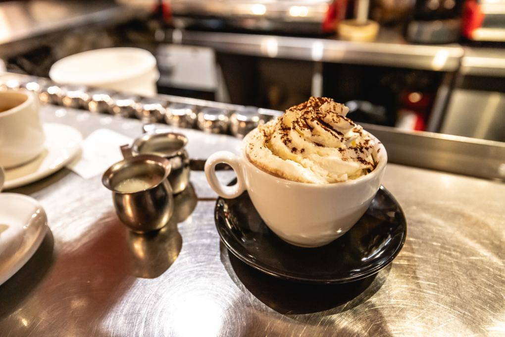 Café Krieghoff - Hot Chocolate